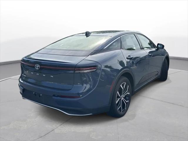 2025 Toyota Crown XLE