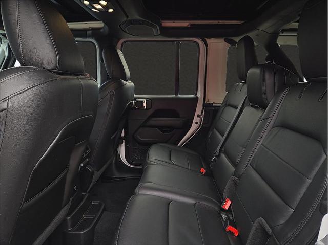 2022 Jeep Wrangler Unlimited Sahara Altitude 4x4