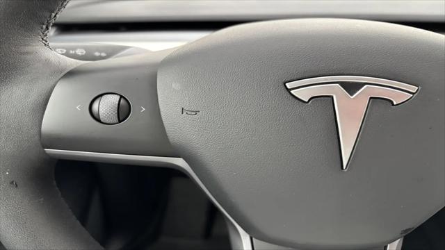 2022 Tesla Model Y Performance Dual Motor All-Wheel Drive