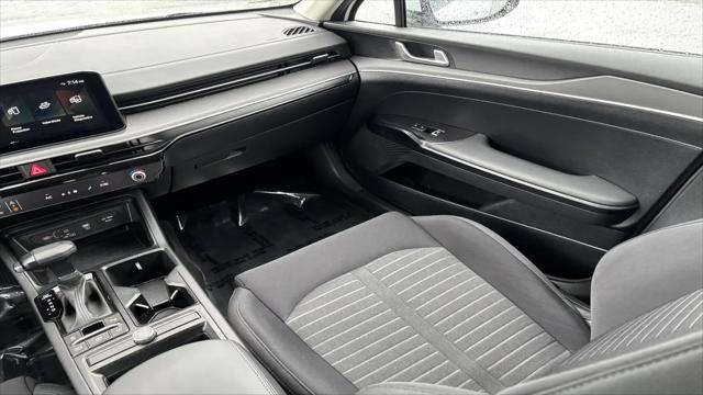 2025 Kia K5 LXS