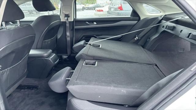 2025 Kia K5 LXS