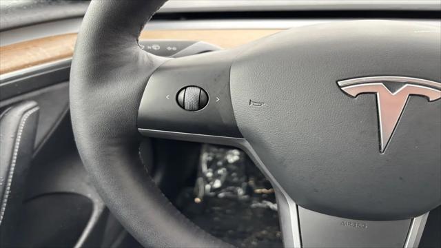 2022 Tesla Model 3 Long Range Dual Motor All-Wheel Drive