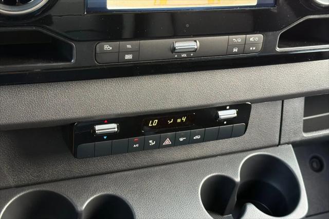 2025 Mercedes-Benz Sprinter 2500 Standard Roof 4-Cyl Diesel HO
