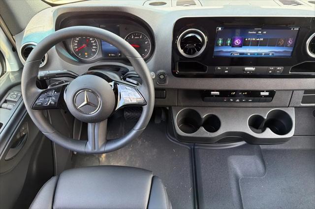 2025 Mercedes-Benz Sprinter 2500 Standard Roof 4-Cyl Diesel HO