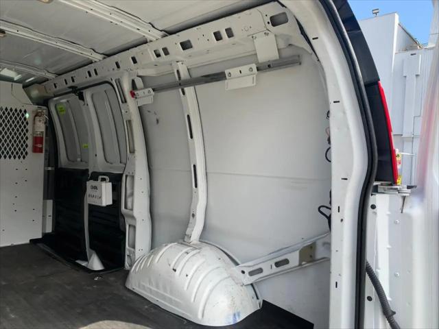 2022 Chevrolet Express Cargo Van RWD 3500 Regular Wheelbase WT