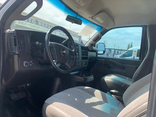 2022 Chevrolet Express Cargo Van RWD 3500 Regular Wheelbase WT