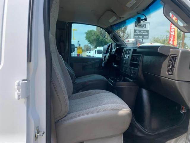 2022 Chevrolet Express Cargo Van RWD 3500 Regular Wheelbase WT