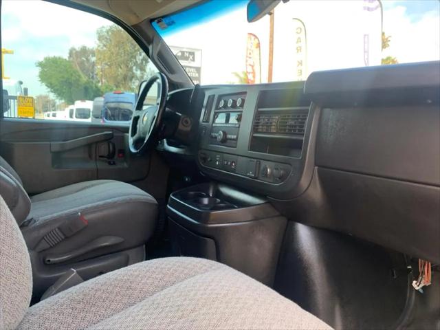 2022 Chevrolet Express Cargo Van RWD 3500 Regular Wheelbase WT