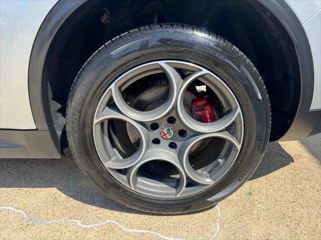 2019 Alfa Romeo Stelvio Sport RWD