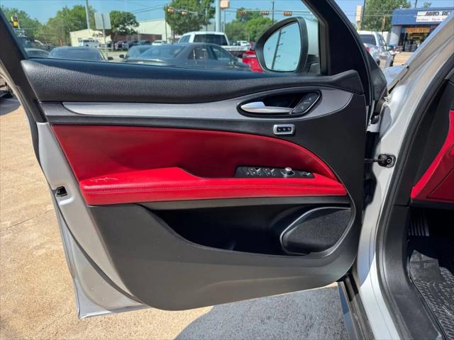 2019 Alfa Romeo Stelvio Sport RWD