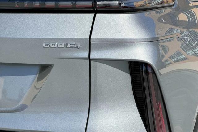 2026 Cadillac iQ Signature Sport AWD