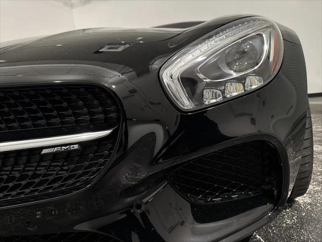 2017 Mercedes-Benz AMG GT Standard
