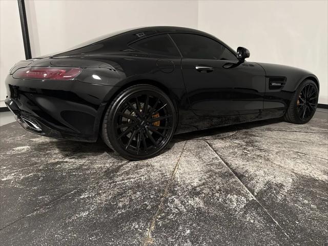 2017 Mercedes-Benz AMG GT Standard