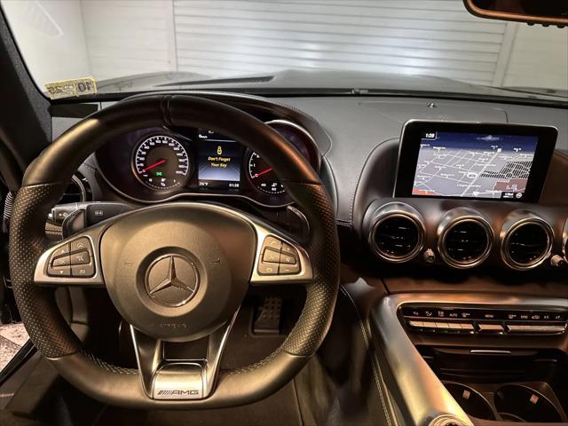 2017 Mercedes-Benz AMG GT Standard