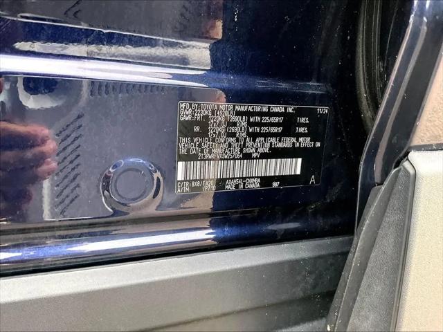 2025 Toyota RAV4 Hybrid XLE