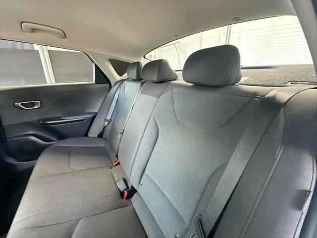 2025 Kia K4 LXS