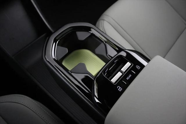 2026 Volvo EX30 Plus Twin Motor Performance, Fully electric