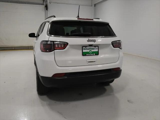 2022 Jeep Compass Latitude FWD