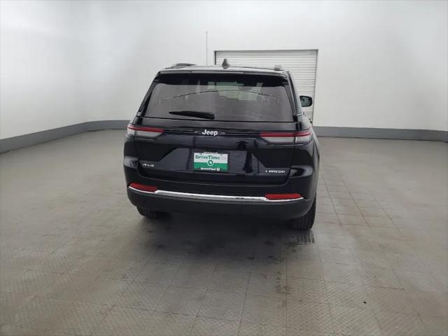 2023 Jeep Grand Cherokee Laredo 4x4