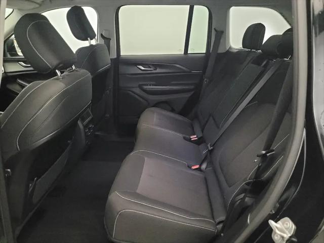 2023 Jeep Grand Cherokee Laredo 4x4