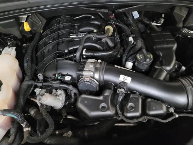 2023 Jeep Grand Cherokee Laredo 4x4
