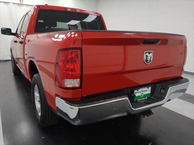 2022 Ram 1500 Classic SLT Crew Cab 4x2 5'7" Box