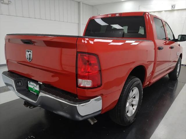 2022 Ram 1500 Classic SLT Crew Cab 4x2 5'7" Box