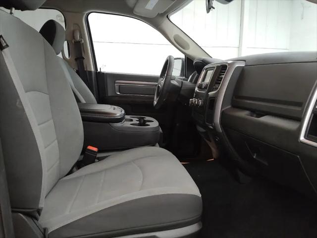 2022 Ram 1500 Classic SLT Crew Cab 4x2 5'7" Box