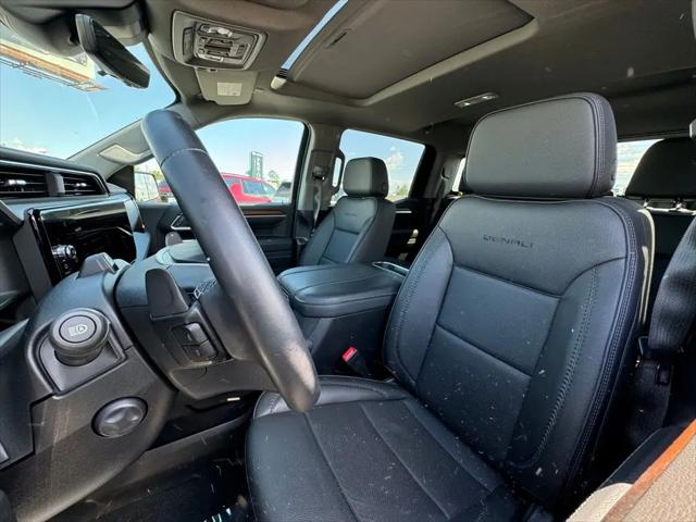 2025 GMC Sierra 1500 4WD Crew Cab Short Box Denali