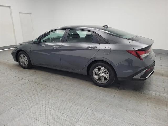 2025 Hyundai Elantra SE