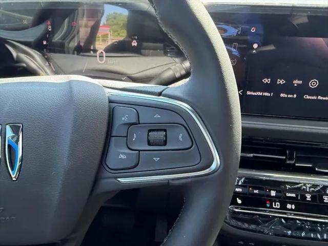 2026 Buick NV Avenir FWD