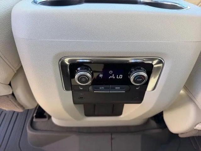 2026 GMC Yukon 4WD Denali