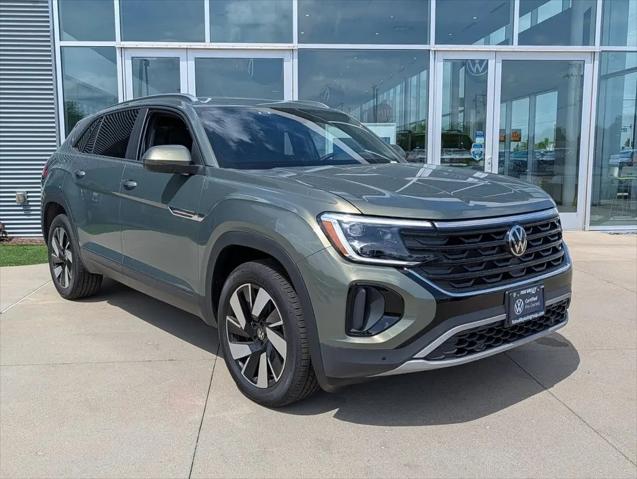 2026 Volkswagen Atlas Cross Sport SE with Technology