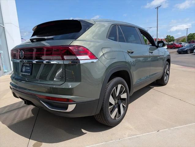 2026 Volkswagen Atlas Cross Sport SE with Technology