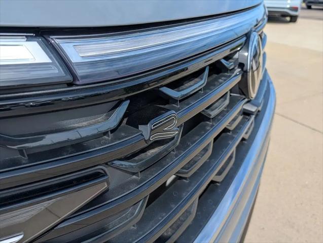 2026 Volkswagen Atlas Cross Sport SEL Premium R-Line