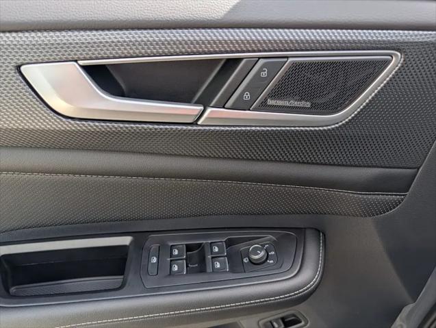 2026 Volkswagen Atlas Cross Sport SEL Premium R-Line