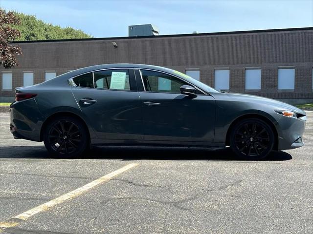 2022 Mazda Mazda3 Carbon Edition