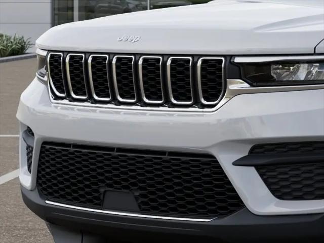 2026 Jeep Grand Cherokee Laredo 4x4