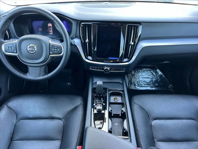 2024 Volvo S60 B5 Core Dark Theme