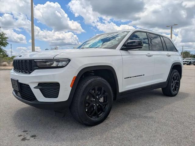2025 Jeep Grand Cherokee Altitude 4x4