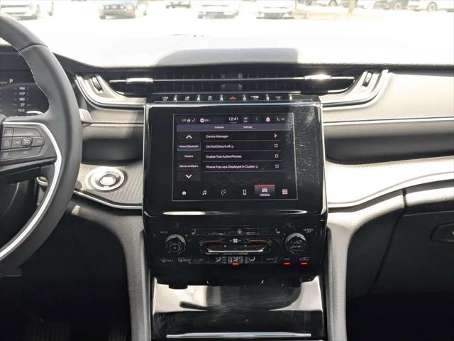 2025 Jeep Grand Cherokee Altitude 4x4