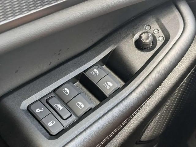 2025 Jeep Grand Cherokee Altitude 4x4