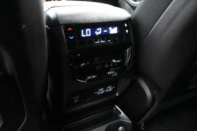 2024 Jeep Grand Cherokee L Altitude X 4x4