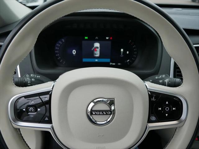2025 Volvo XC90 B6 Ultra