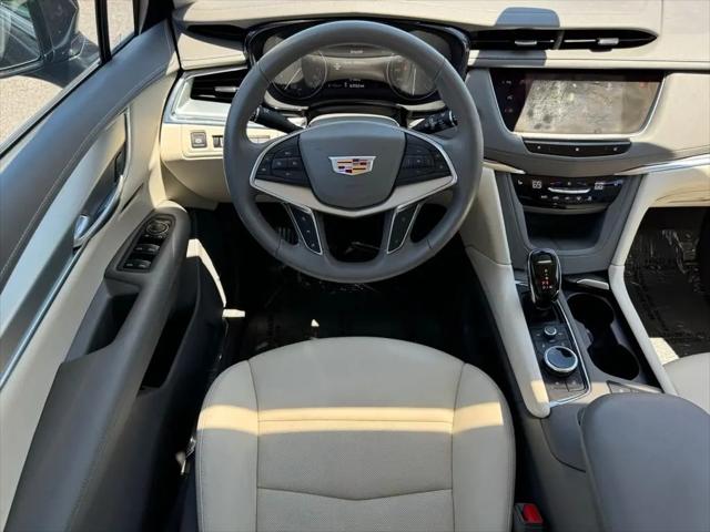 2021 Cadillac XT5 FWD Premium Luxury