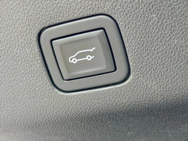 2024 GMC Yukon XL 2WD SLT