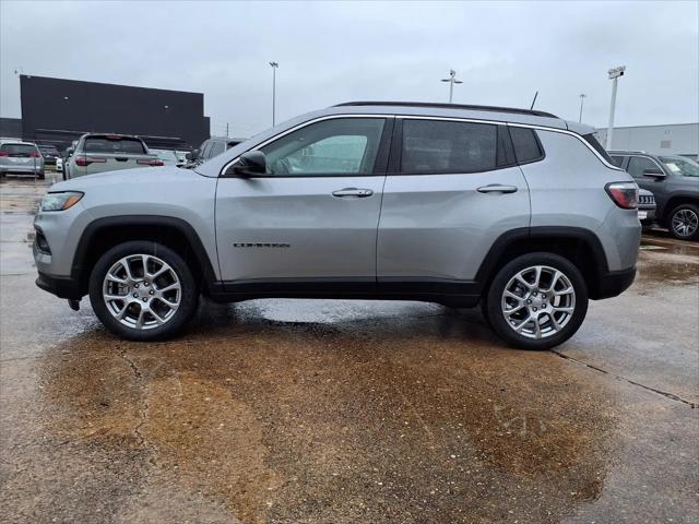 2022 Jeep Compass Latitude Lux 4x4