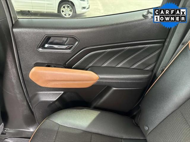 2025 GMC Canyon 4WD AT4