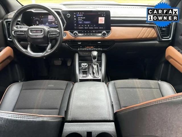 2025 GMC Canyon 4WD AT4