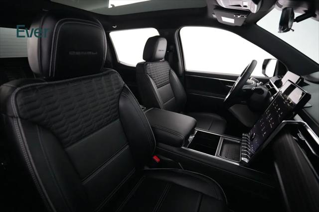2024 GMC Sierra Denali Edition 1